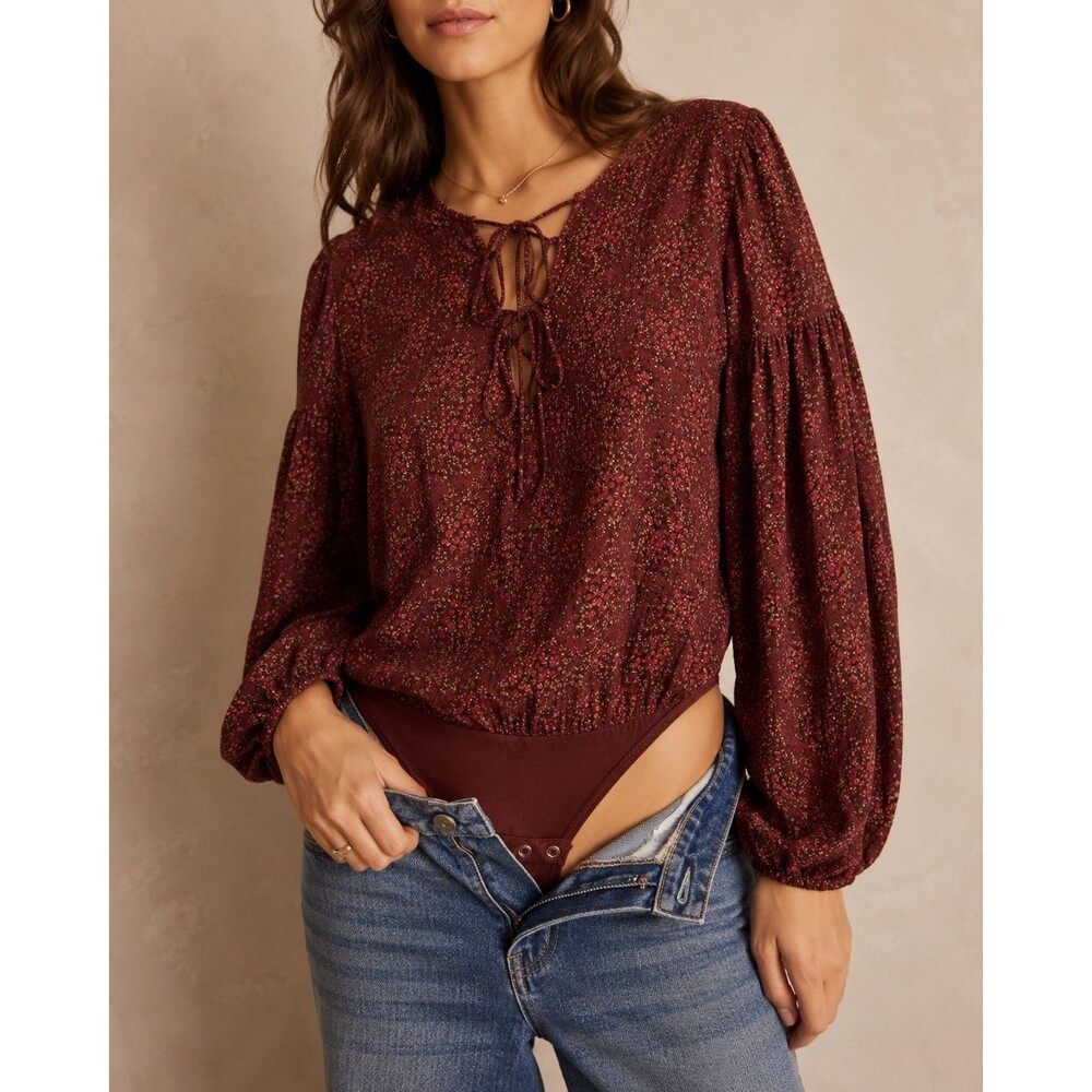 Painter Boho Bodysuit Sz S Burgundy Floral Puff Sleeve Lace Up